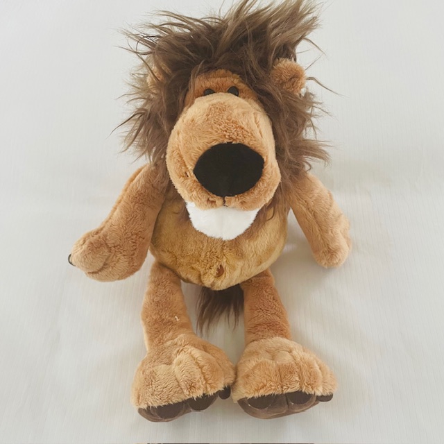 PLAYFUL AND SNUGGLY STRONG LION PLUSH TOY 37CMS - Image 2